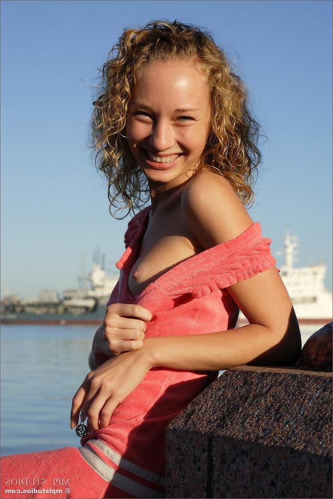 12P MPL Studios Presents Masha in "Postcard From St Petersburg"