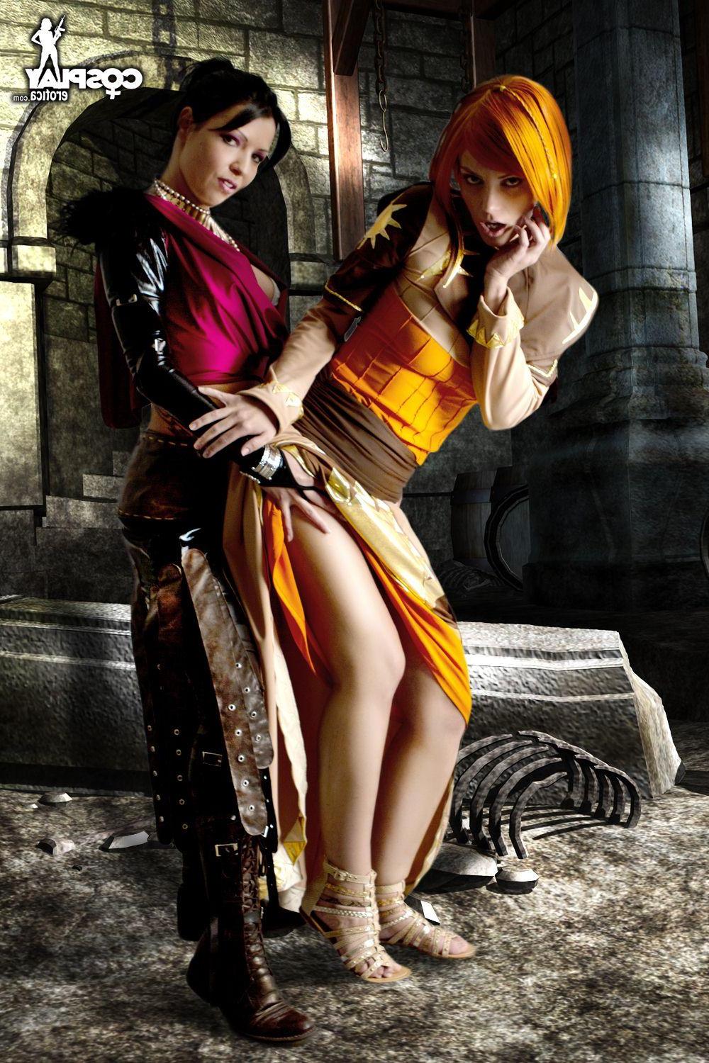 16P Pictures of Nayma and Mea doing a hot lesbian Dragon Age cosplay