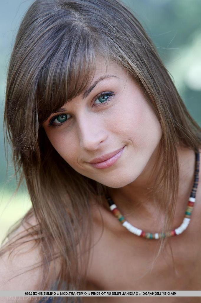 18P Brunette cutie Mia D wants to have a private picnic with you outside in "Lorio"