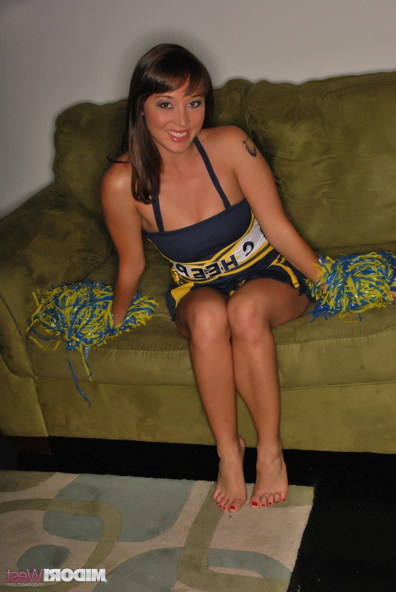 20P Pictures of teen Midori West dressed up as a sexy cheerleader