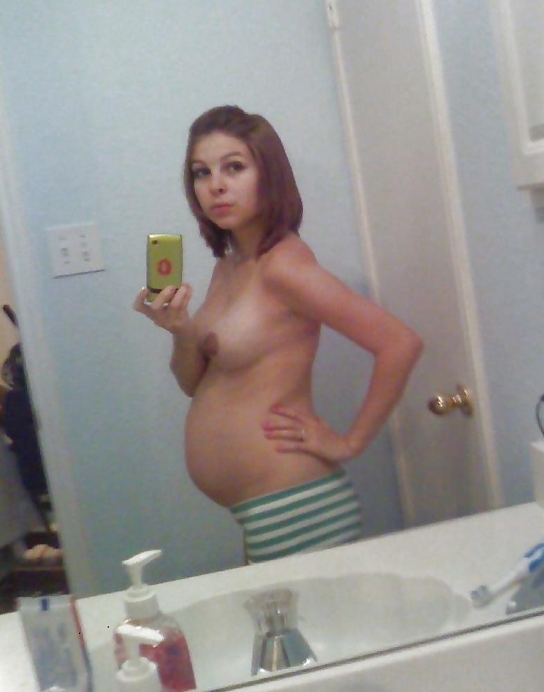 9P Pregnant Ex-Girlfriend In The Mirror