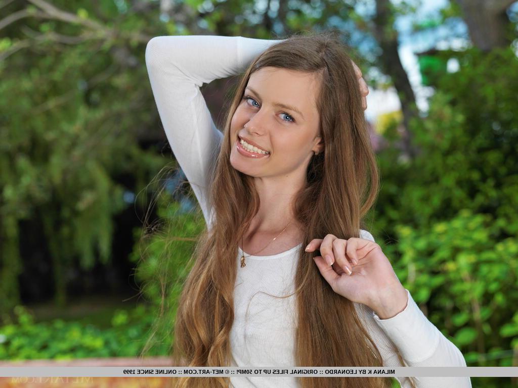 18P Gorgeous girl Milana K invites you to join her for a private picnic