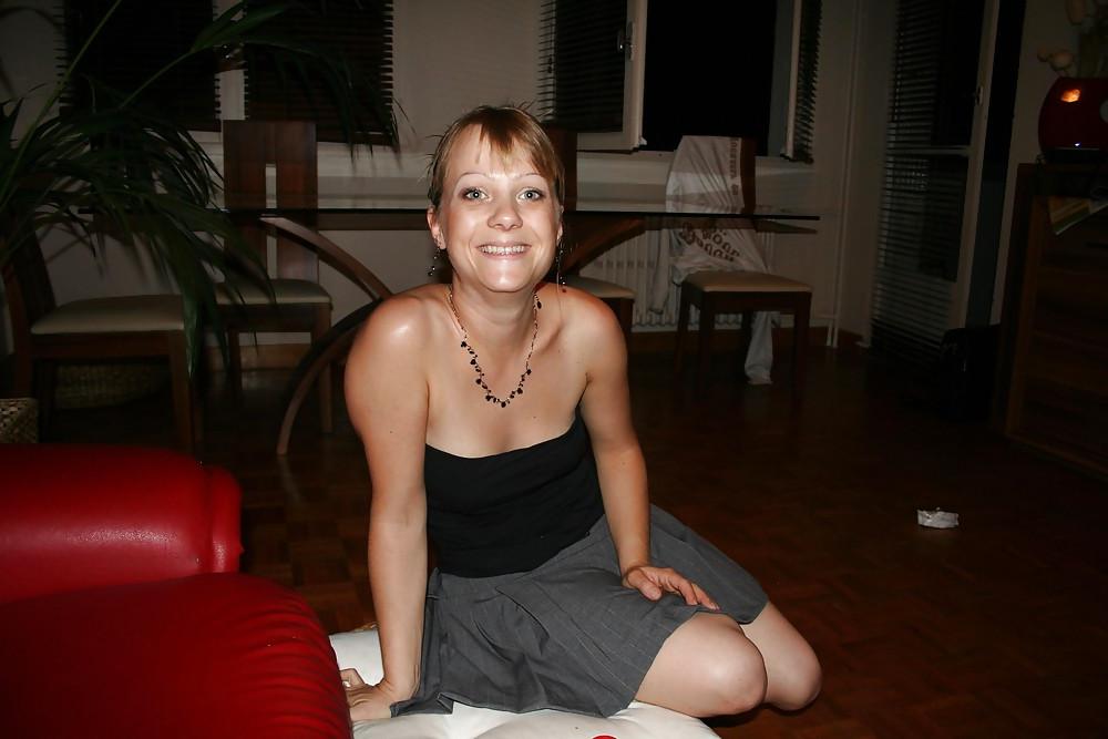 25P Short Haired Slut From SmutDates