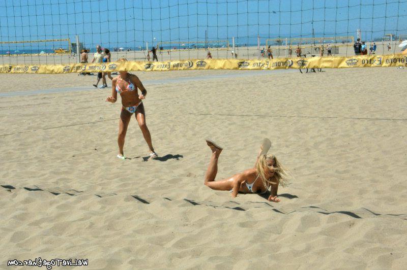 20P Pictures of Nevaeh, Kandi, Nikki and Cali having a hot lesbian orgy