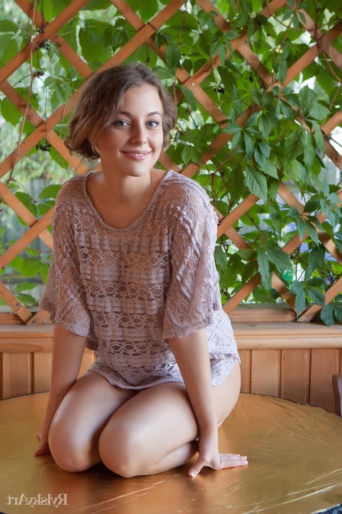 16P Hot brunette model Nikia A exposes her amazing naked body just for you