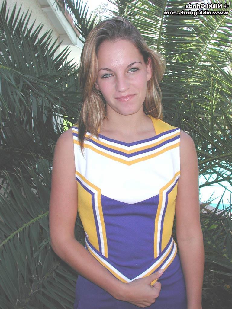 20P Pics of Nikki Grinds dressed as a sexy cheerleader