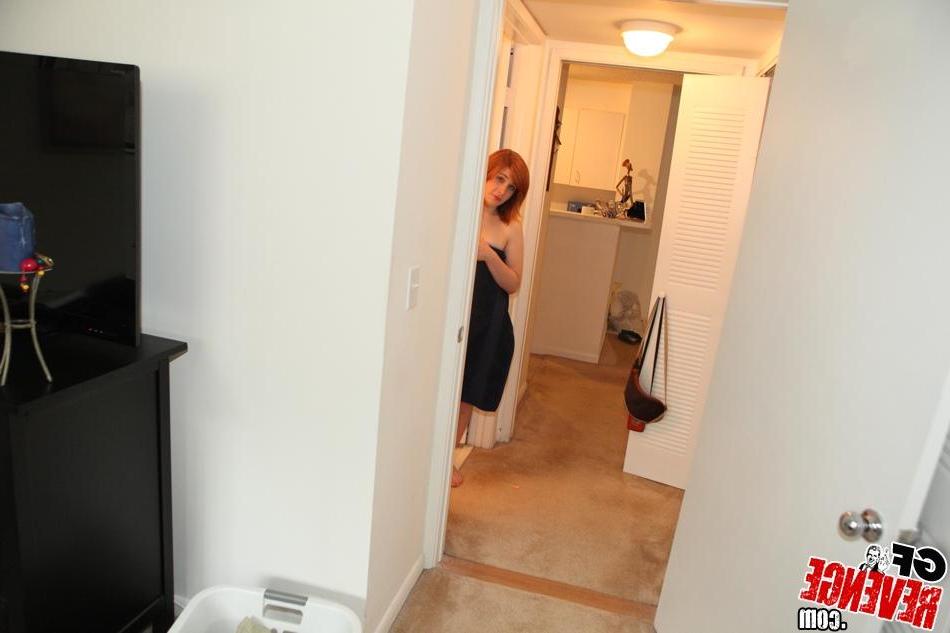 12P Redhead coed Sadie Kennedy makes a sex tape at home