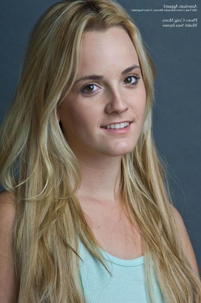 12P Blonde teen Sara James exposes her tight pussy in the studio