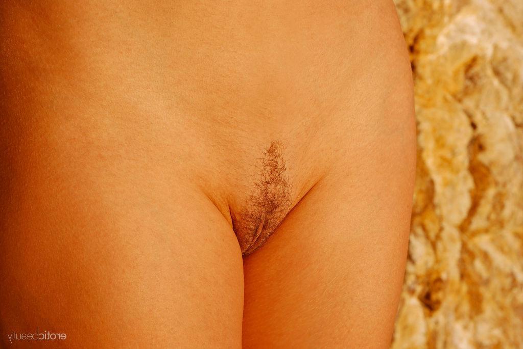 16P Beautiful girl Sarka displays her stunning naked body outside
