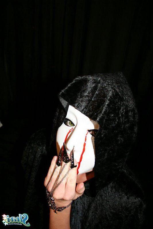 20P Pictures of Shai West giving you a demonic set for Halloween
