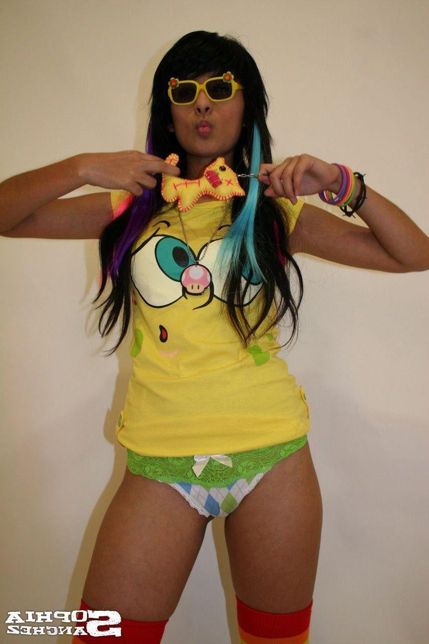 12P Pictures of Sophia Sanchez giving you a tease