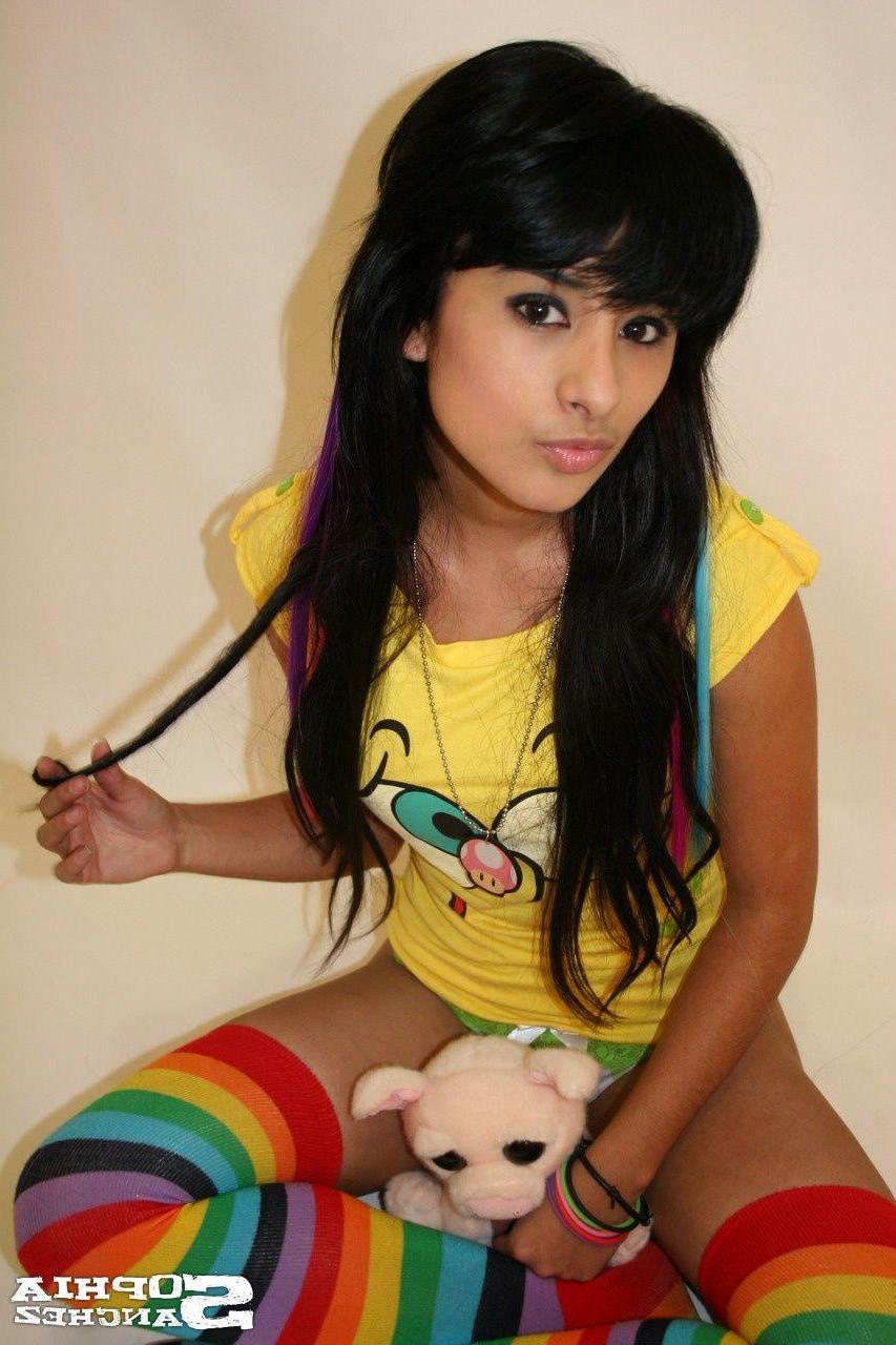12P Pictures of Sophia Sanchez giving you a tease
