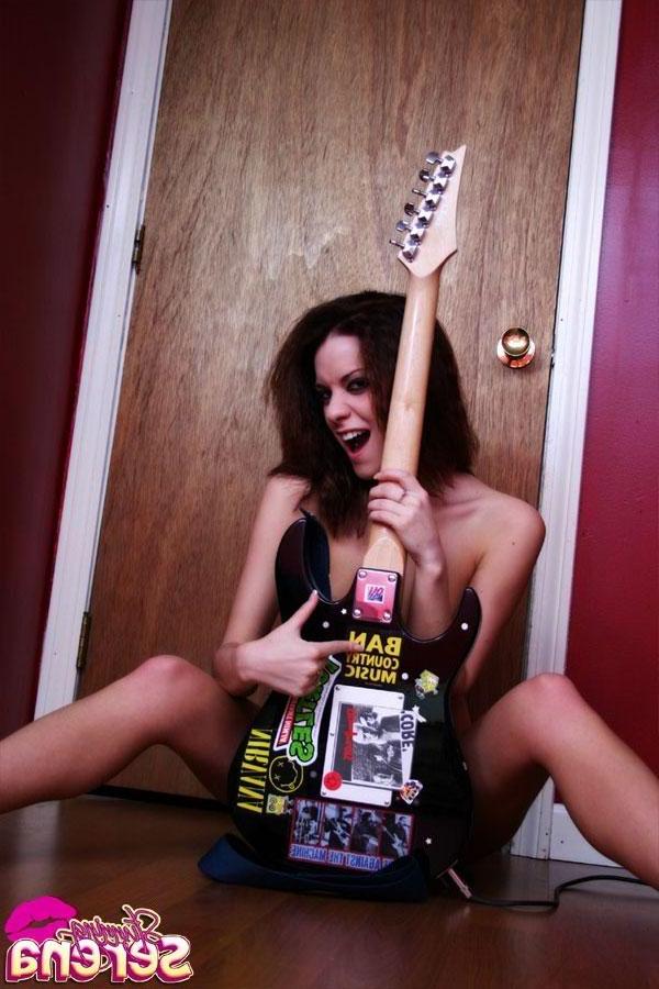 12P Brunette teen Serena gets naked while playing the guitar