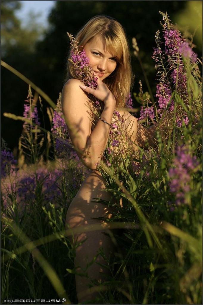 12P MPL Studios Presents Svetlana in "Lana"
