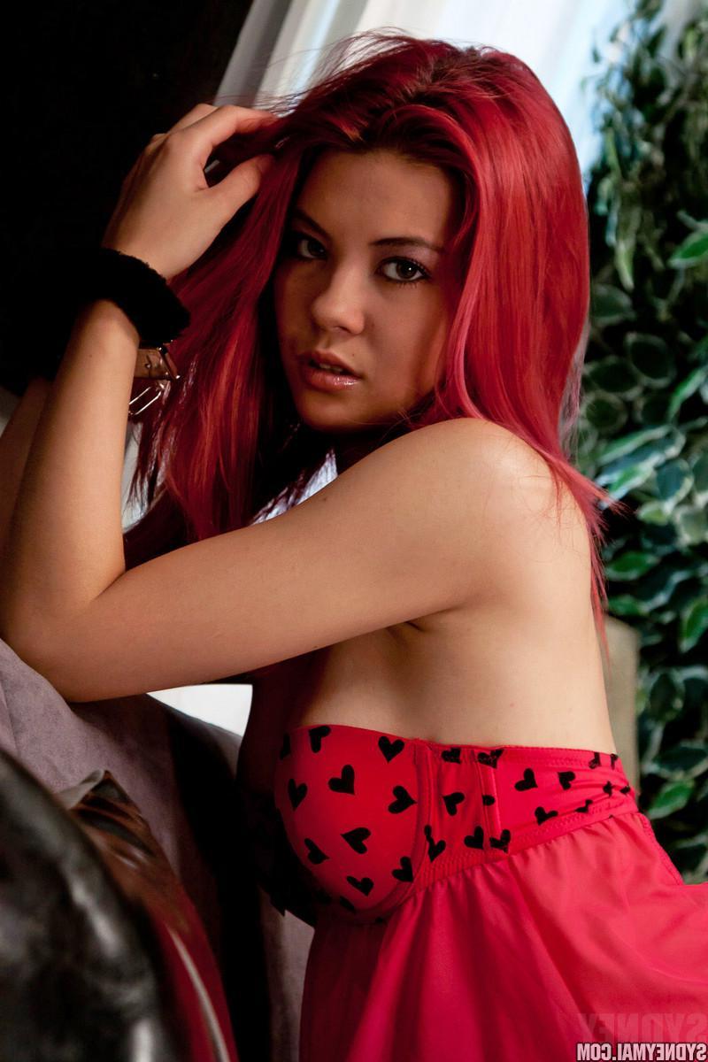 15P Hot model Sydney Mai handcuffs herself for your pleasure