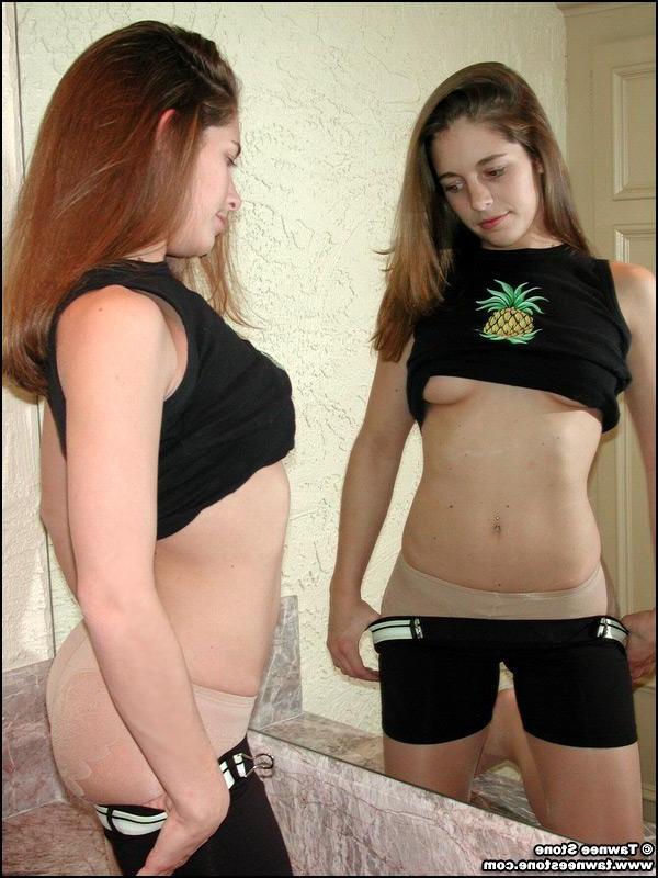 20P Pictures of teen model Tawnee Stone getting naked in the bathroom