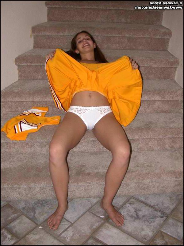 20P Pictures of Tawnee Stone in her cheerleader outfit