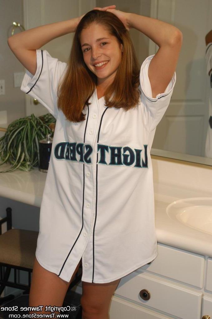20P Pictures of Tawnee Stone getting naked in the bathroom
