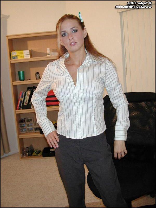 20P Pictures of Taylor Little giving you a tease in your office