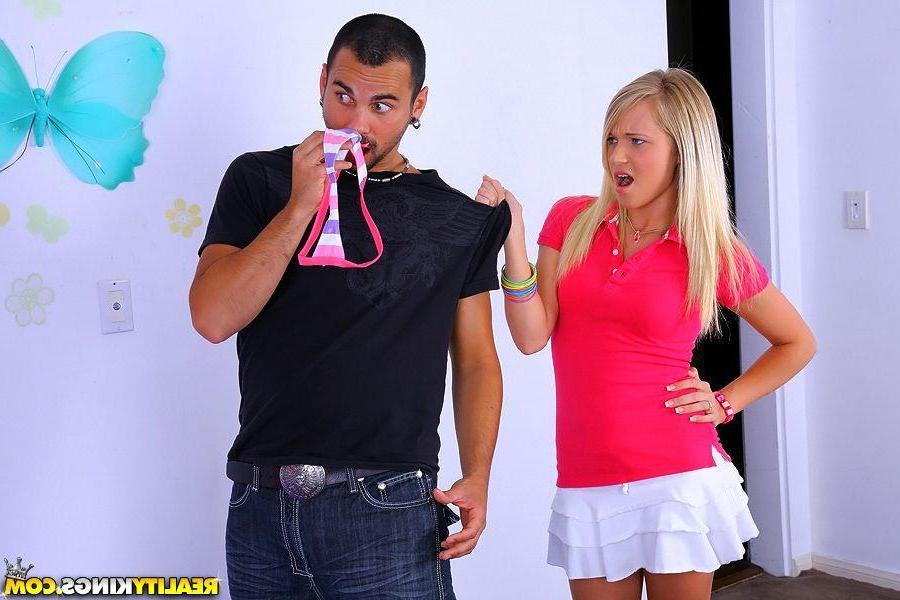 20P Pictures of Teagan Summers getting her pussy filled with jizz