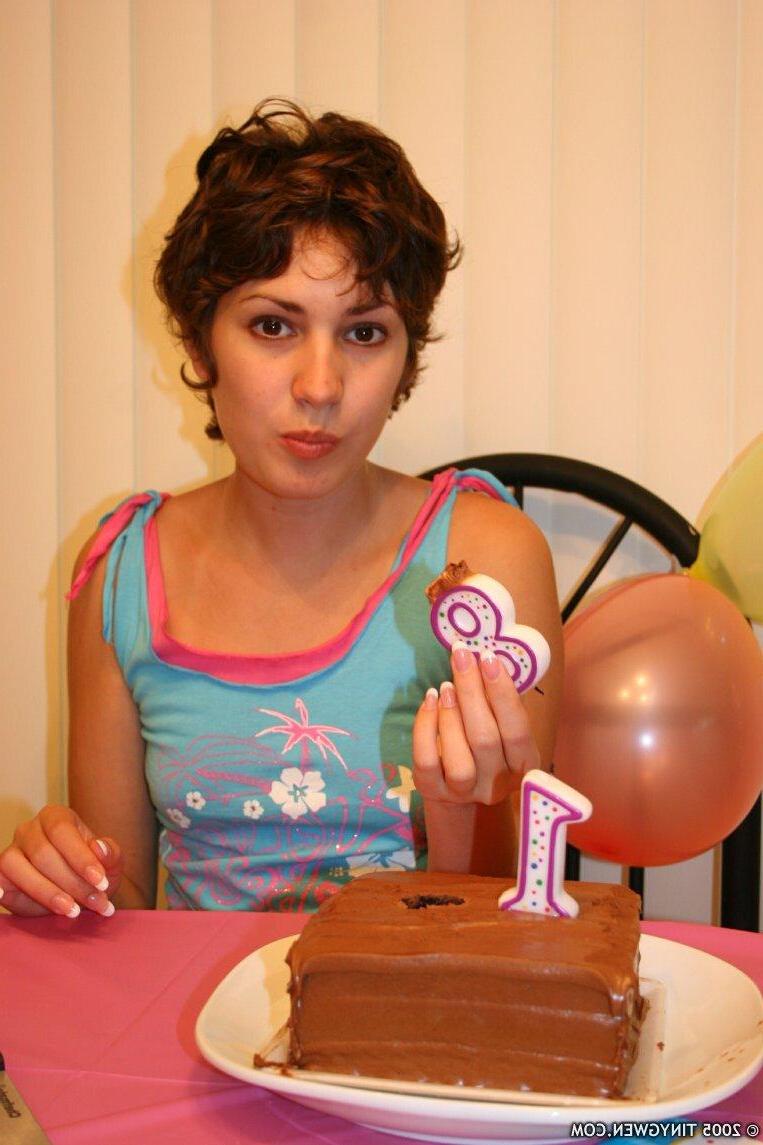 15P Pictures of Tiny Gwen celebrating her 18th birthday