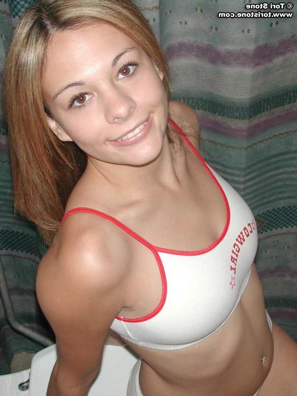 20P Tori Stone gets naked in the bathroom