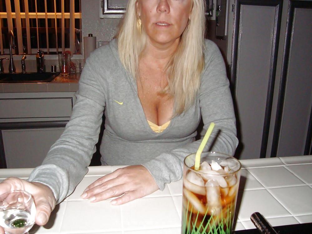 25P FUCKED HORNY MATURE