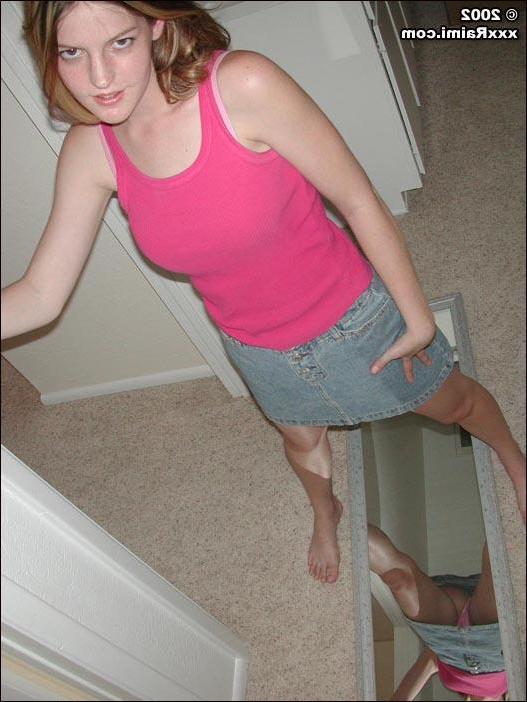 20P Pictures of XXX Raimi admiring her pussy in a mirror