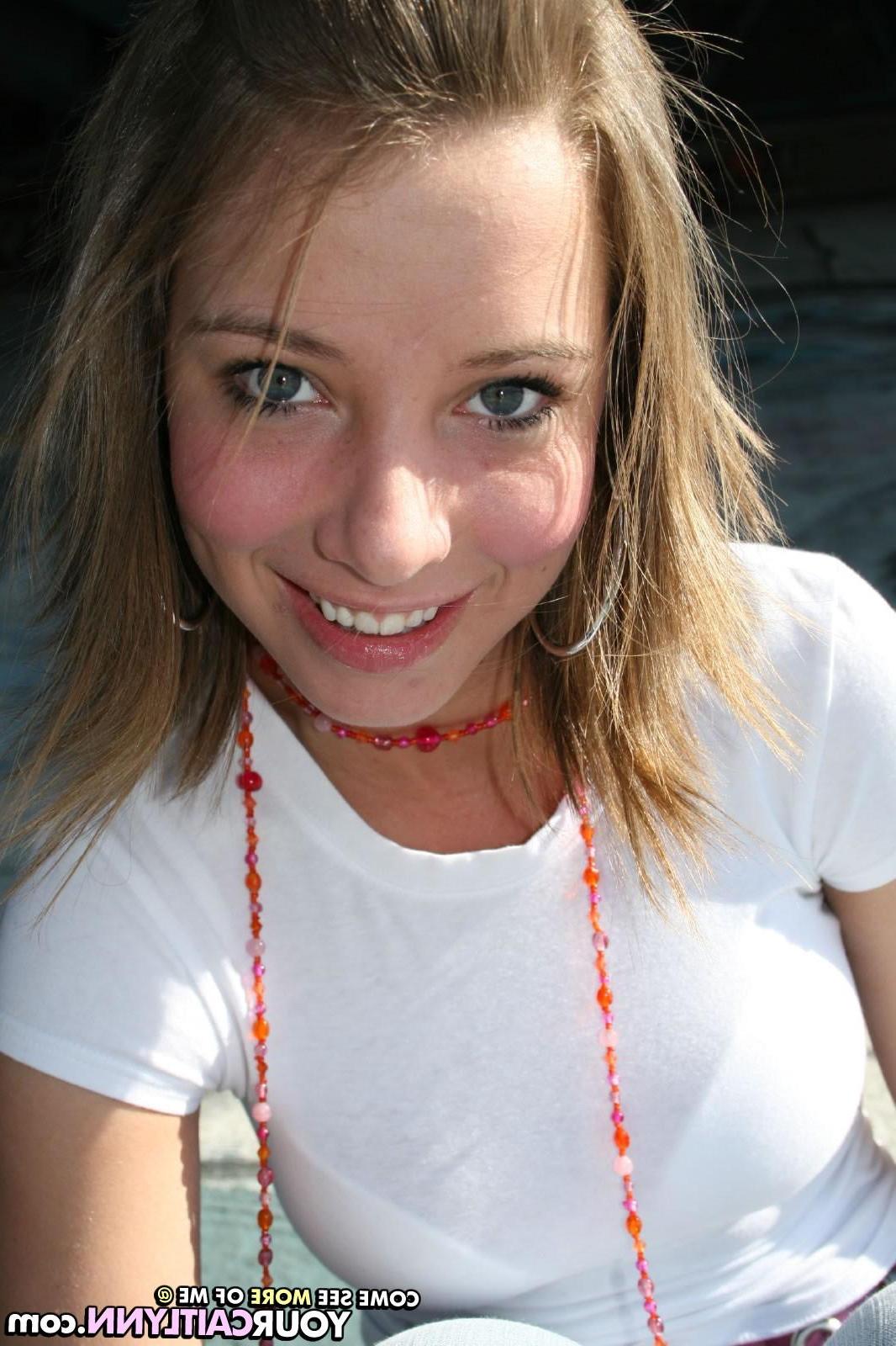15P Pictures of teen star Your Caitlynn giving you a tease outside