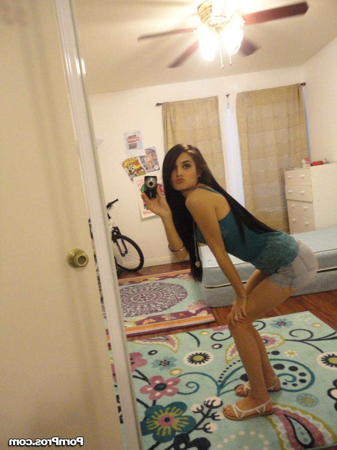 16P Cheating teen Zoey Kush films a super hot sex tape