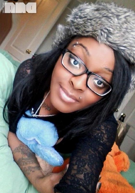 15P Ebony model Tori Sloan shows you her perky boobs