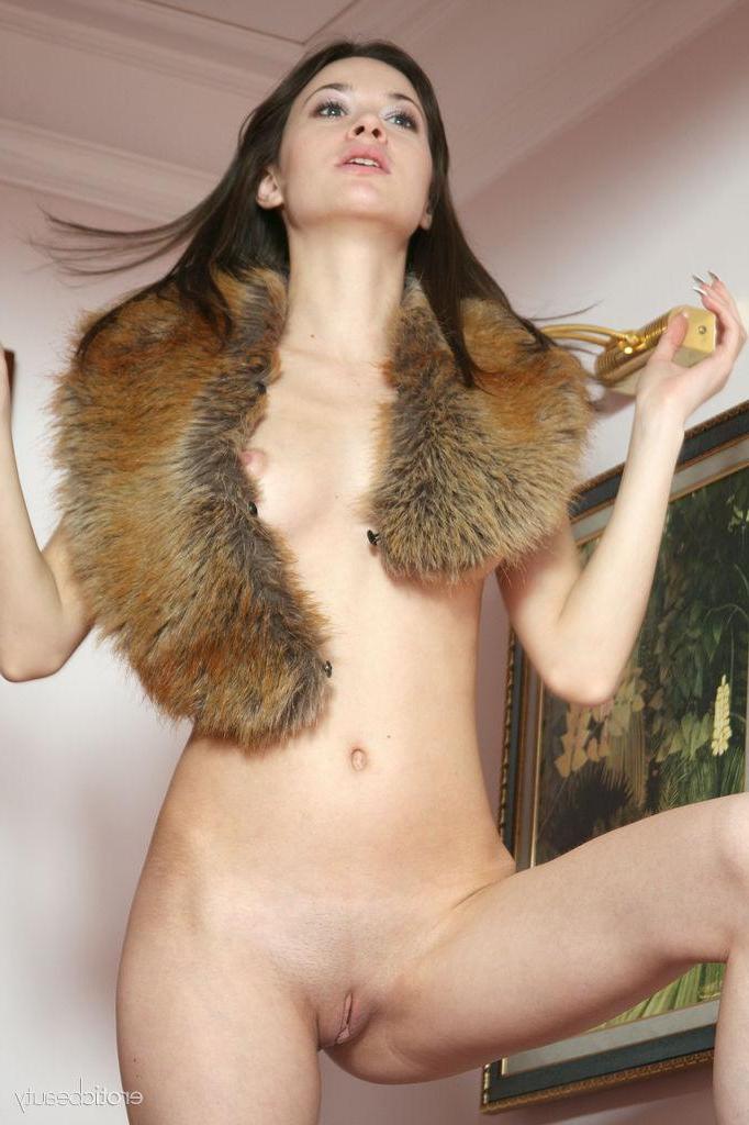 16P Brunette girl Bikiney slides down her jeans to flaunt her tight body