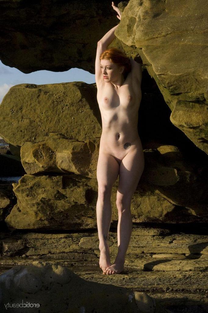 16P Beautiful redhead Ginger R gets completely naked at the beach