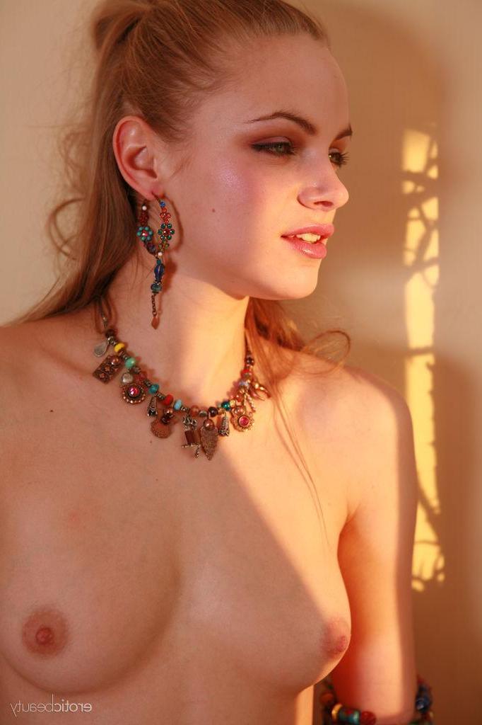 15P Tight blonde teen Iren displays her nude body like a fine piece of jewelry