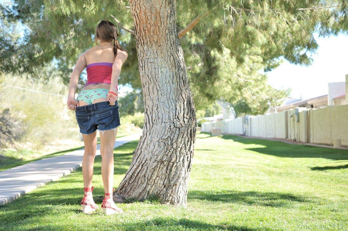 20P Pictures of teen star Meggan showing her tight pussy