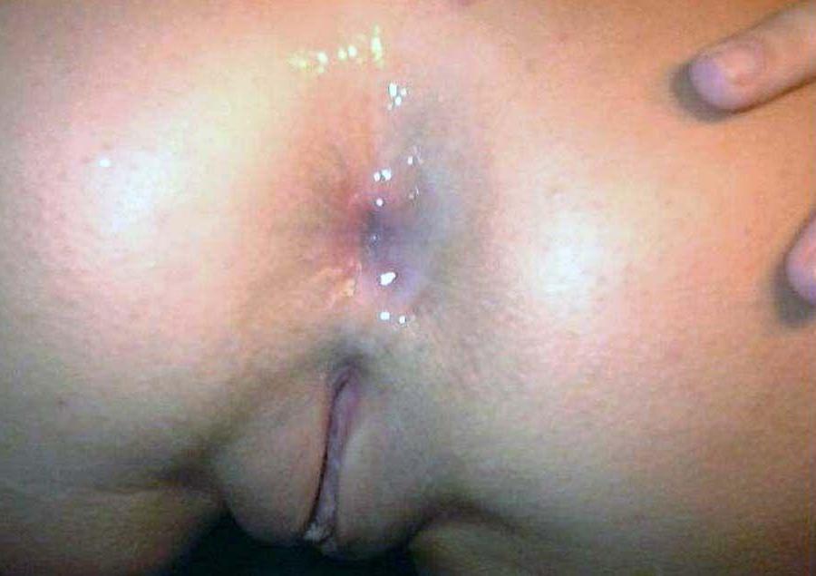 15P Pictures of girlfriends bathing in warm sticky goo