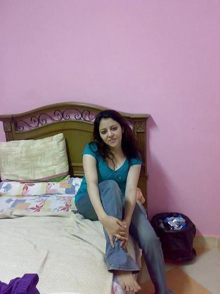 25P ARABIAN GIRLS - HOTTER AS HOT XXV