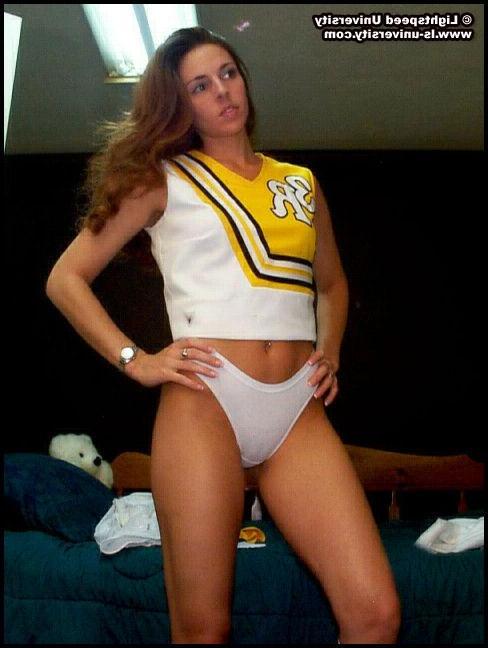 20P Pictures of a cheerleader stripping nude