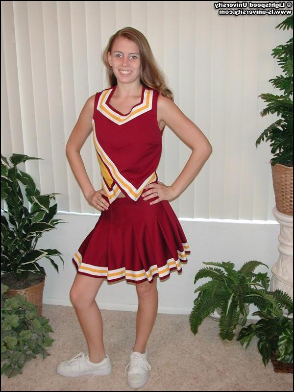 20P Pictures of a hot amateur cheerleader getting naked