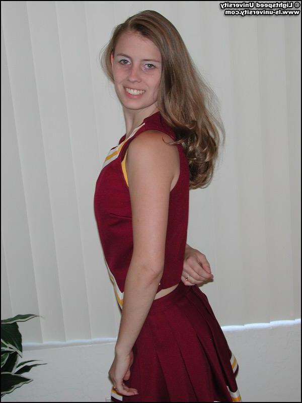 20P Pictures of a hot amateur cheerleader getting naked