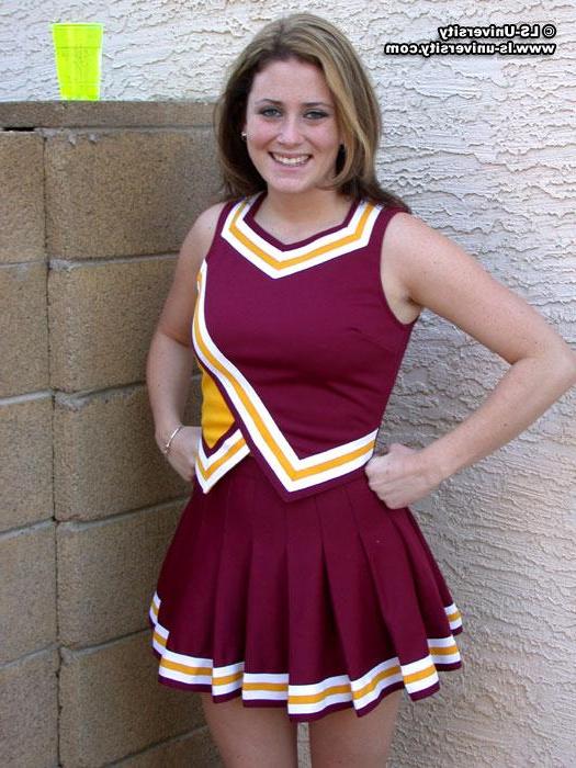 20P Pictures of a cheerleader getting naked