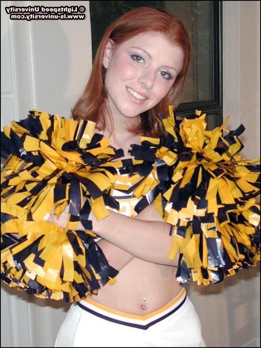 20P Pictures of a hot cheerleader getting naked for you