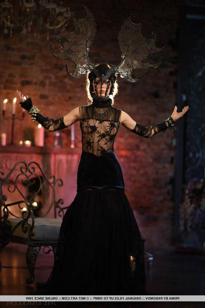 18P Brunette model Prima dresses up as an evil queen in "Narba"