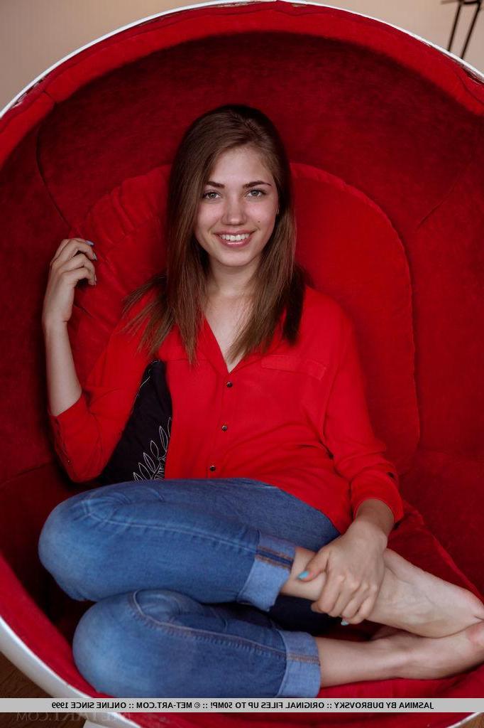 18P Jasmina slips out of her jeans to offer you her tight pussy