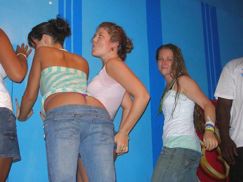 25P Sexy in jeans