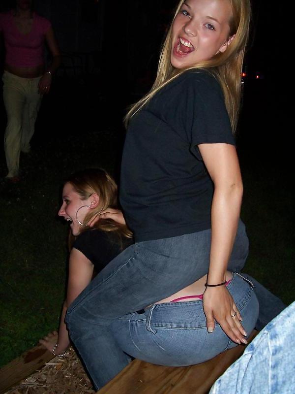25P Sexy in jeans