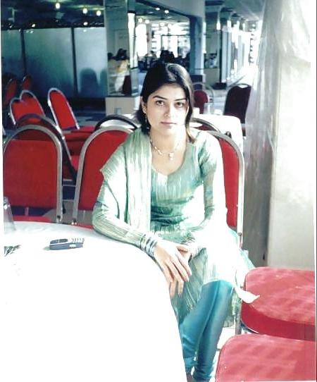 25P ARABIAN GIRLS - HOTTER AS HOT XVI