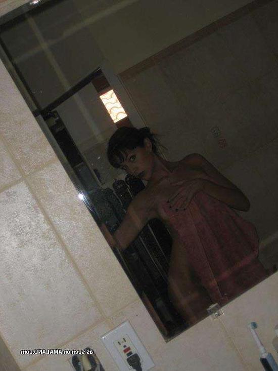 16P Hot big-tittied brunette chick self-shooting in front of a mirror