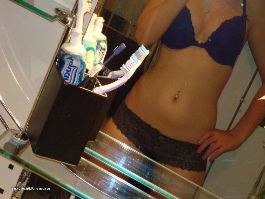 16P Pictures of naughty teen girlfriends showing their bodies in bikinis