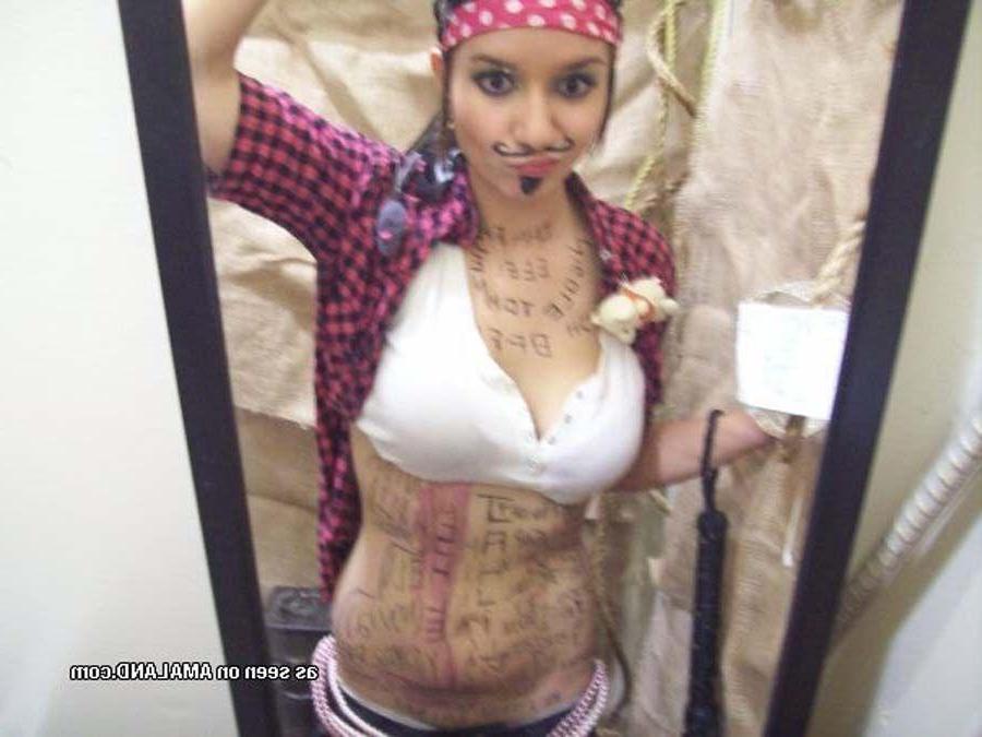 16P Pictures of a hot teen getting naughty in from of the mirror